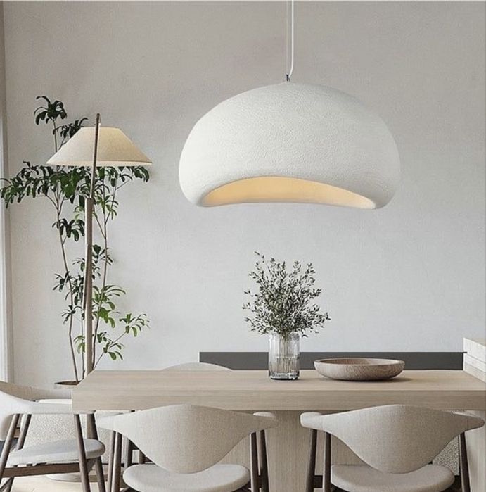 Продам люстры гипсовые