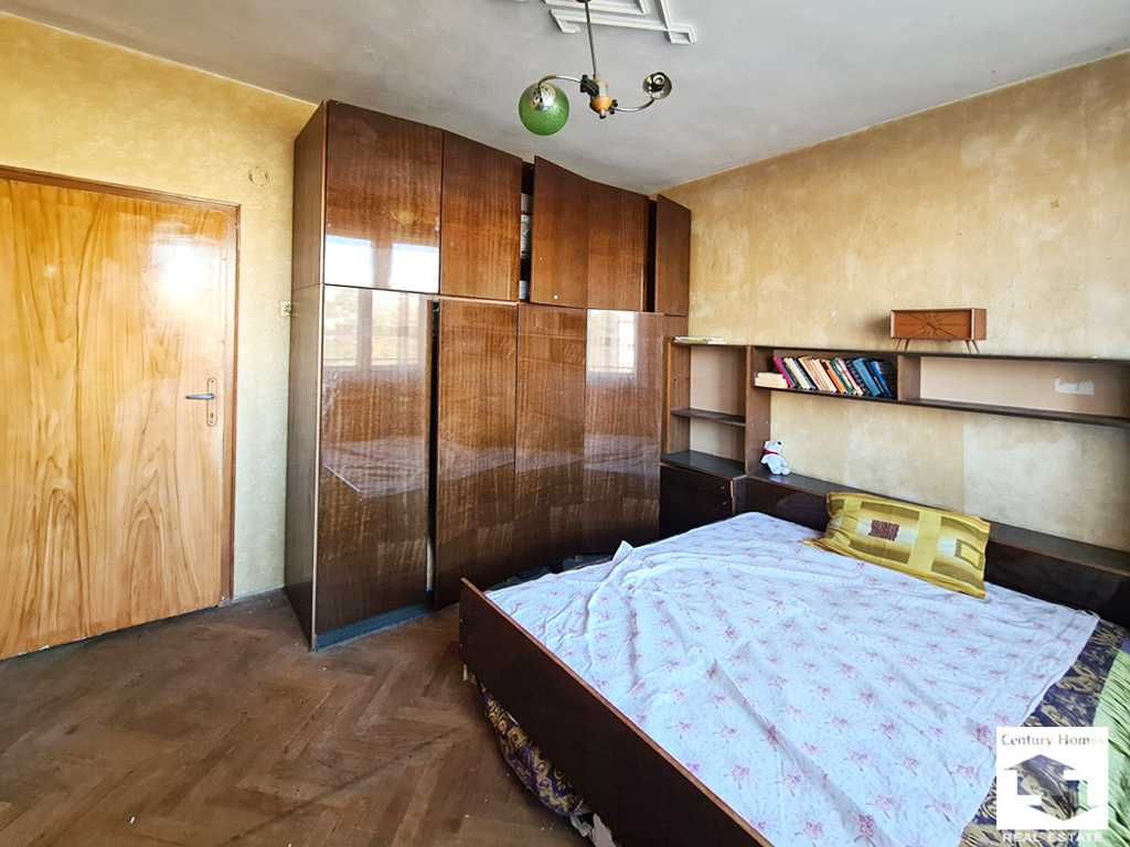 104868 ЕКСКЛУЗИВНО! Многостаен апартамент, широк център, В. Търново