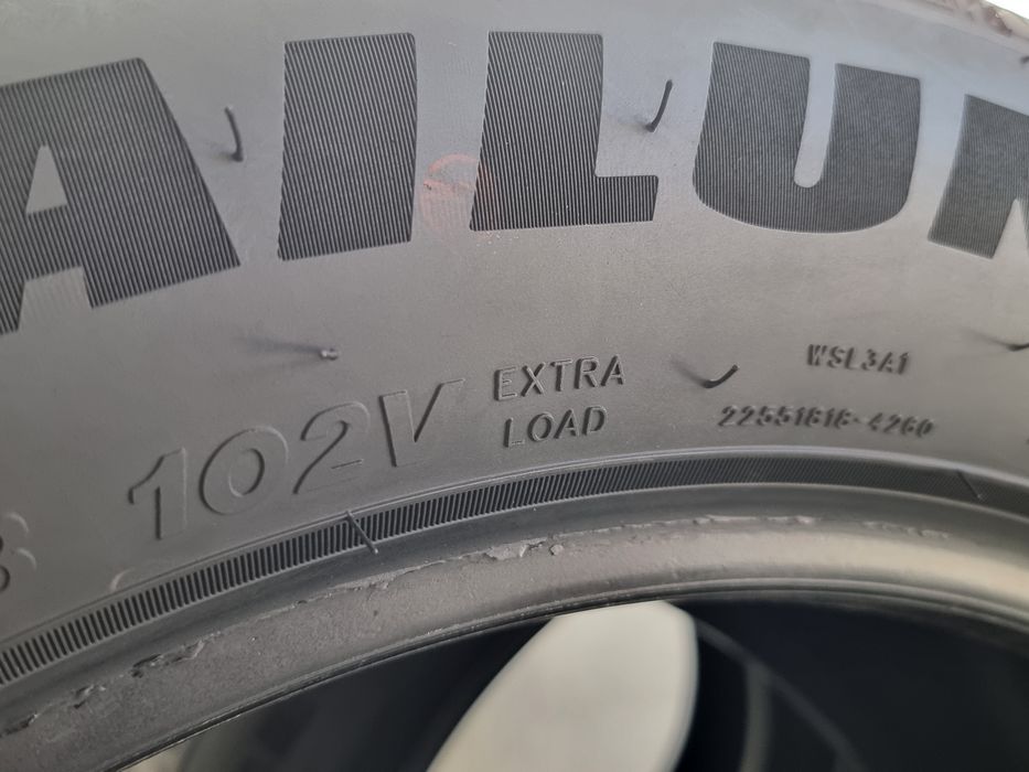 225/55/18 Sailun 4Броя: 440лв 8мм като Нови