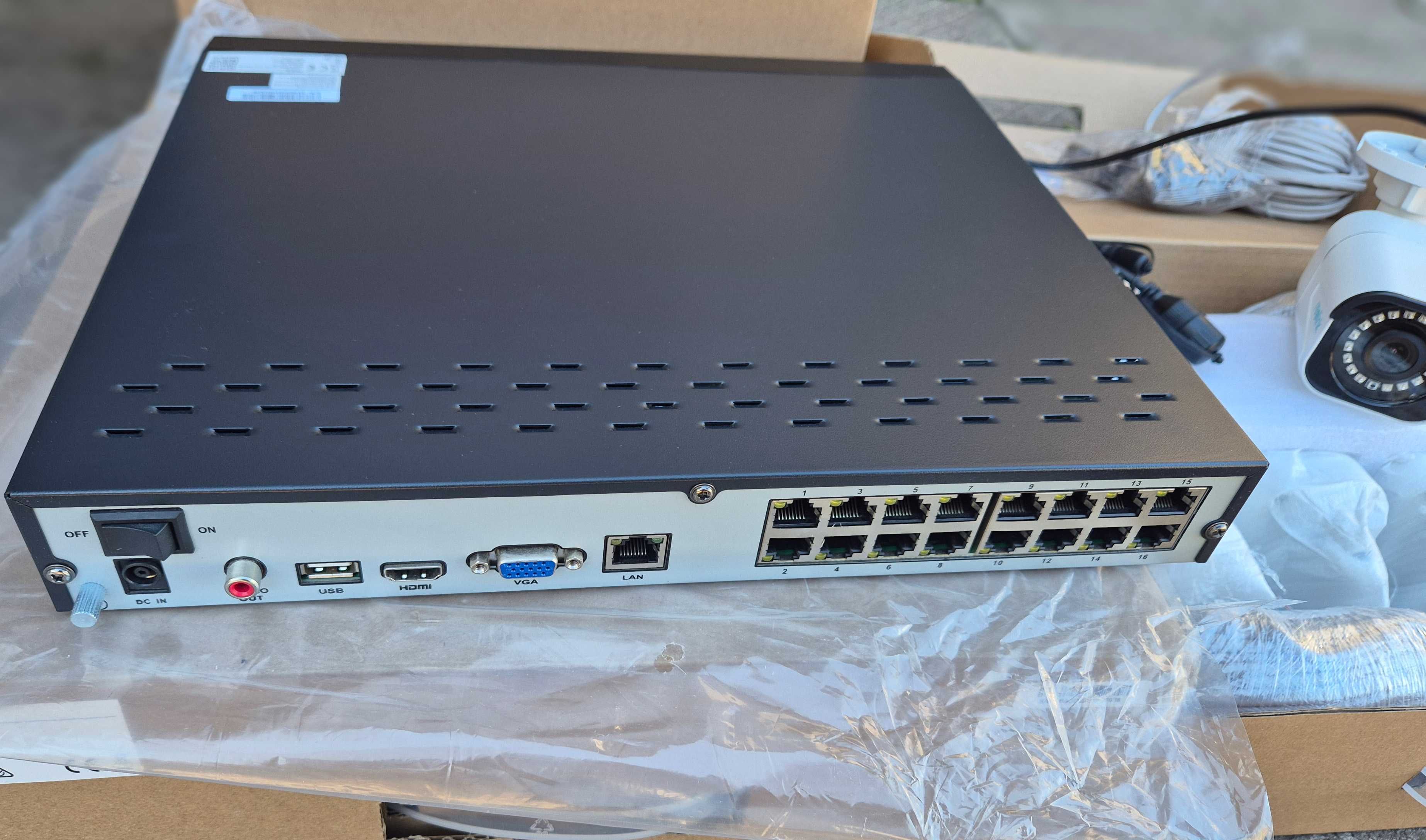 Reolink NVR RLN16 с 8бр. 4k PoE камери и 4Tb HDD