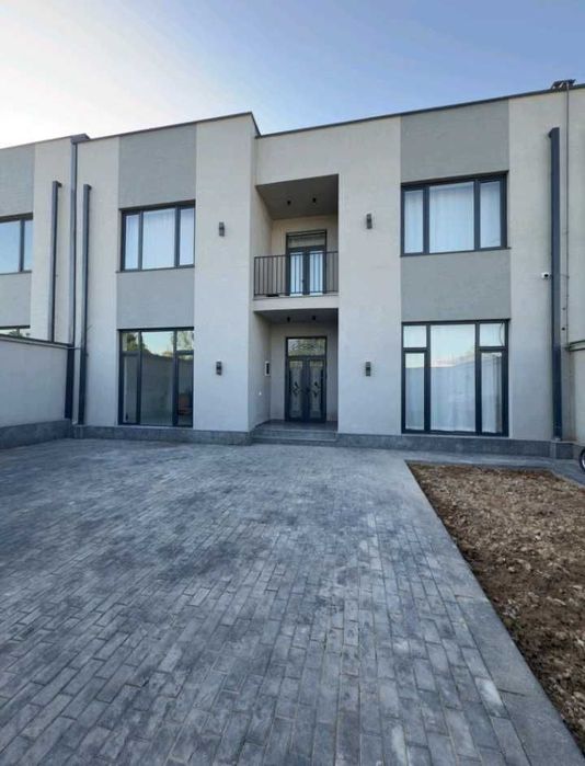 Продаю коттедж алфраганус от собственника 2 сотки