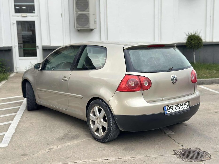 Volkswagen golf V
