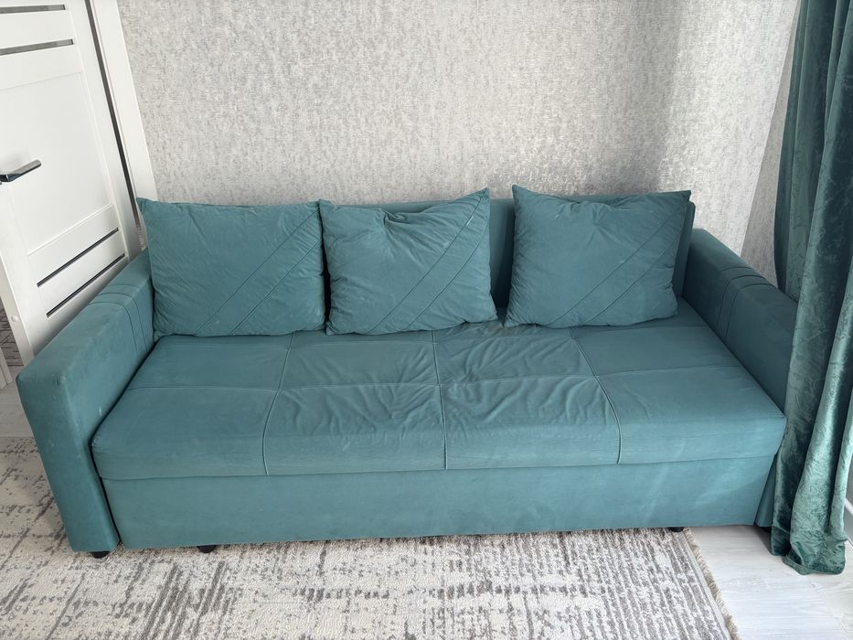 Диван для гостиной комнаты