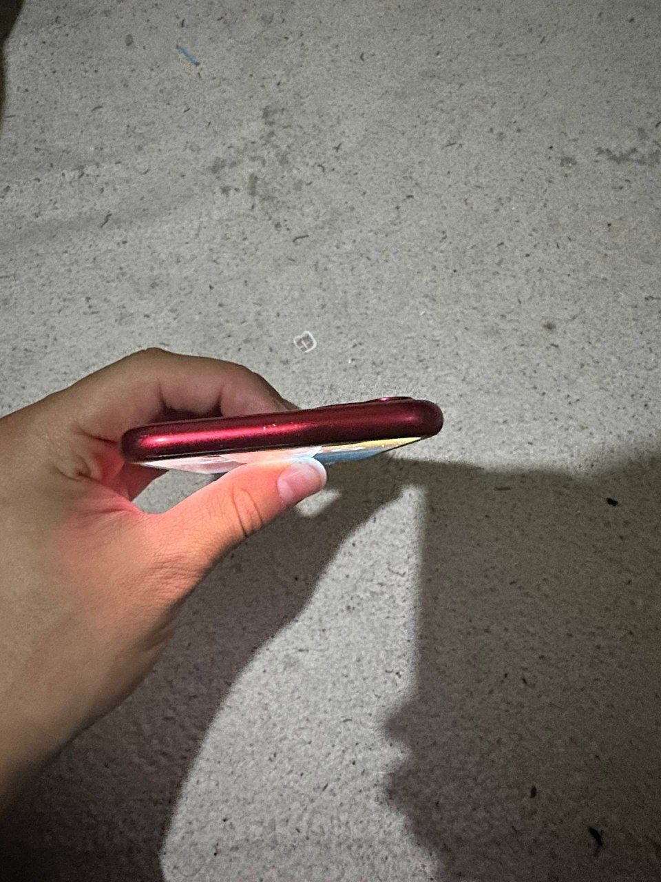 Iphone 11 red ideal