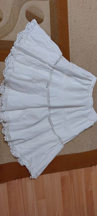 Poale costum popular