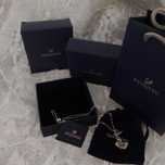 Lantisor/Colier Swarovski Blue Swan Nou Argint