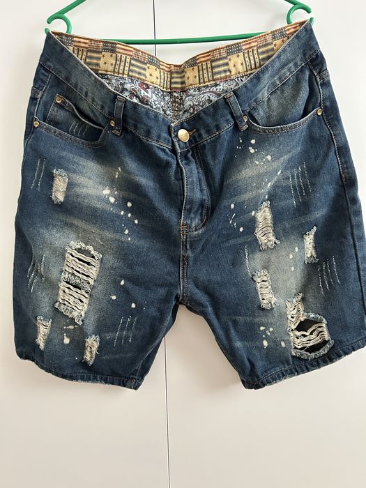 Bermude blugi doua marimi,XL si M