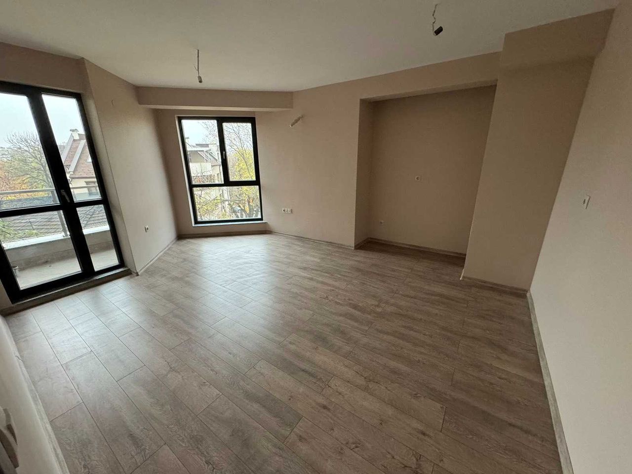 Продава се Тристаен апартамент в Пловдив, Съдийски - 132 кв.м за 2008 €/кв.м - Снимка #5