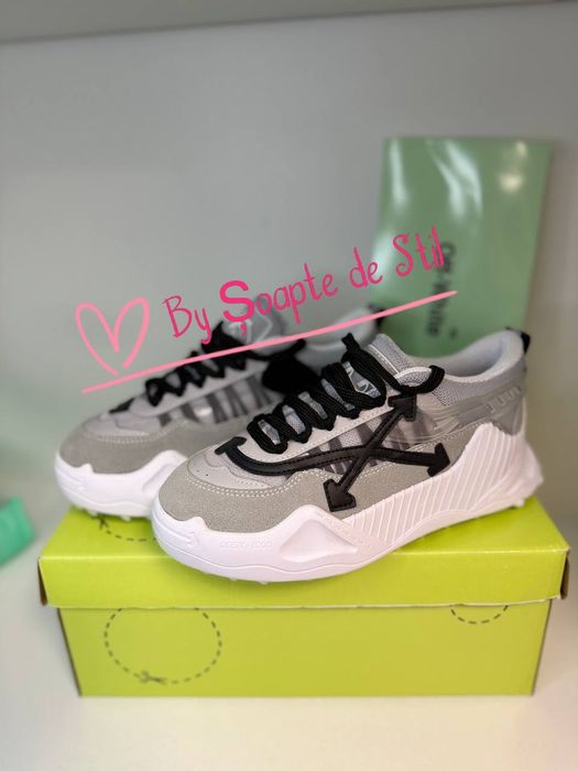 Off White ODSY 1000
1x36
2x37
1x38
2x39
1x40