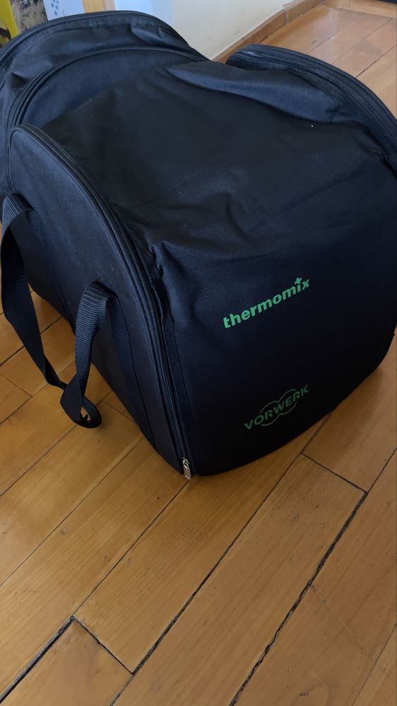 Vorwerk Thermomix TM5 – Funcționează perfect, set complet, preț bun