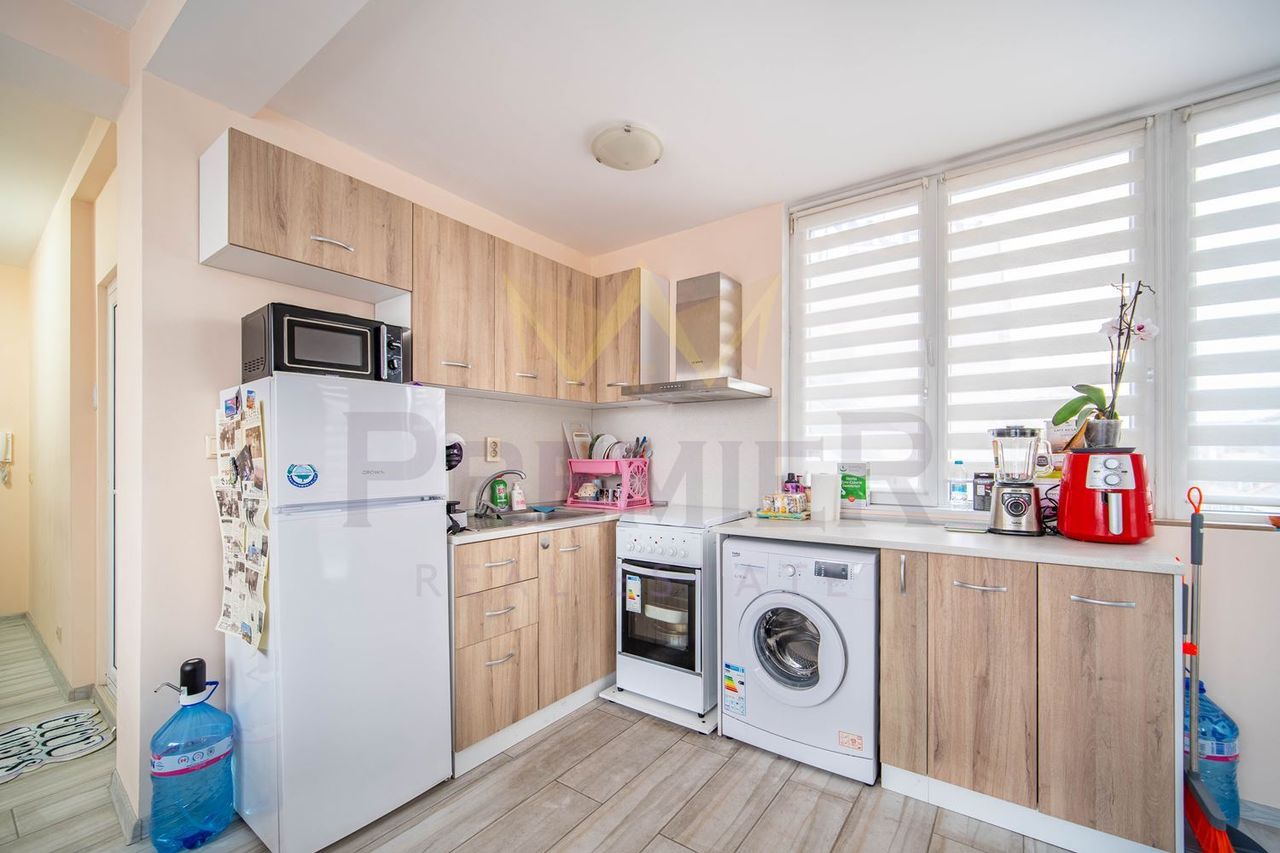 Продава се Двустаен апартамент в Варна, Гранд Мол Варна - 74 кв.м за 1892 €/кв.м - Снимка #2