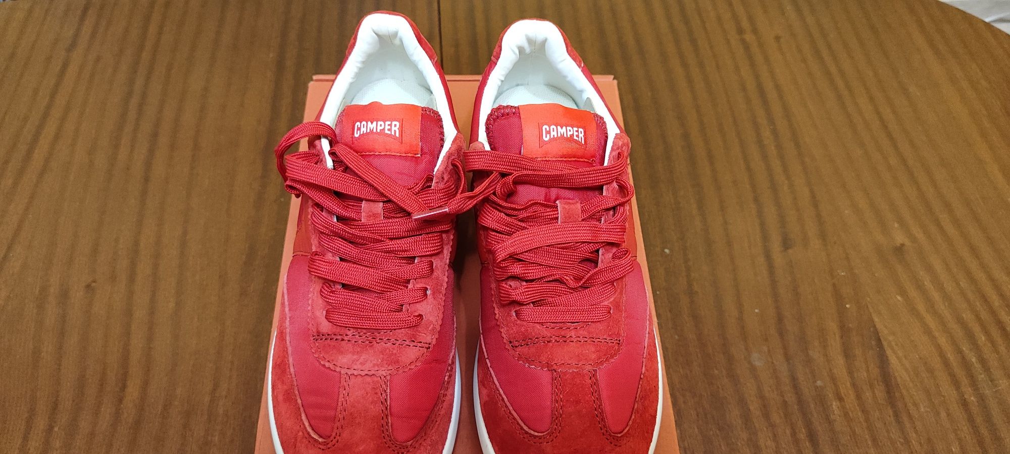 Продавам дамски обувки Camper