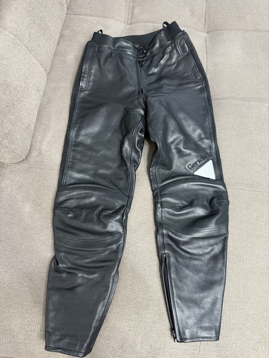 Pantaloni moto piele marimea 42