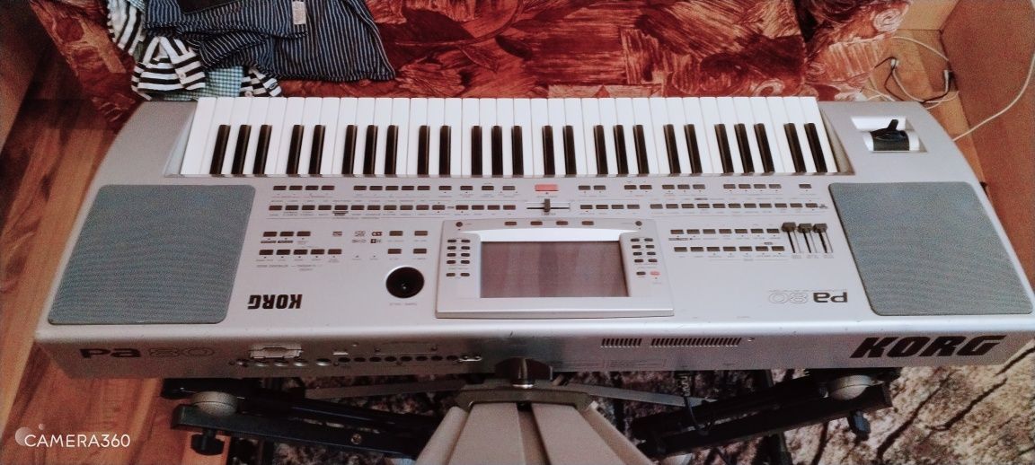 KORG Pa 80  Professional Arranger