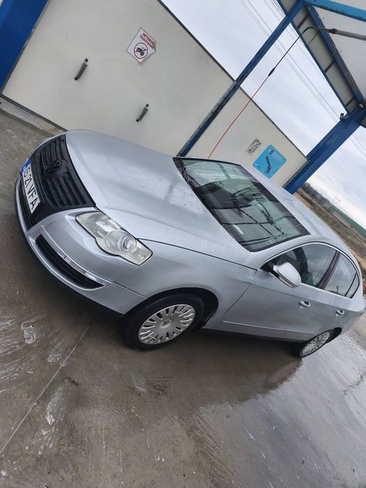 Vând vw passat b6 1.6 benzina