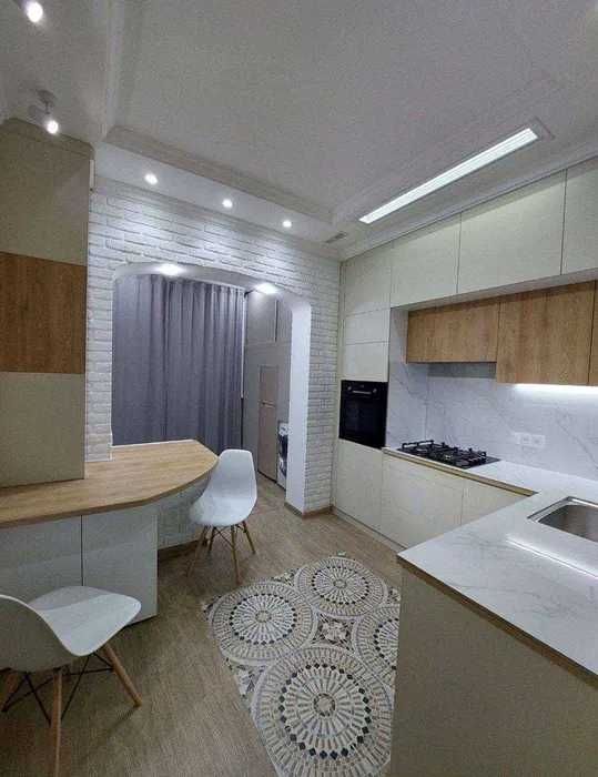 Карасу 1, Qorasu 1. М.Улугбек. квартира с ремонтом 4/2/5  92м Срочно!