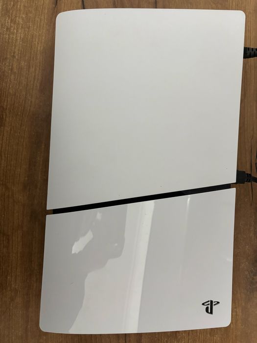 PlayStation 5 Impecabil, NOU