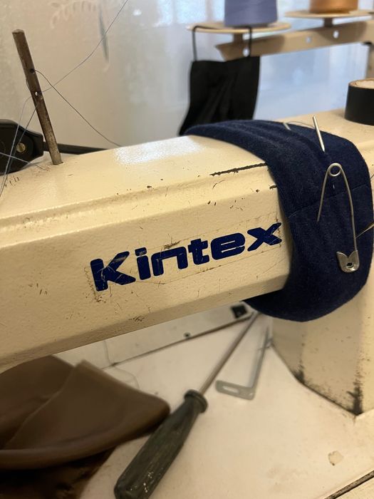 Професионална шевна машина Kintex