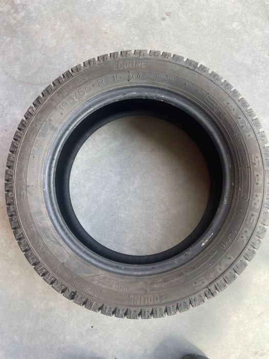 Vând anvelope iarnă