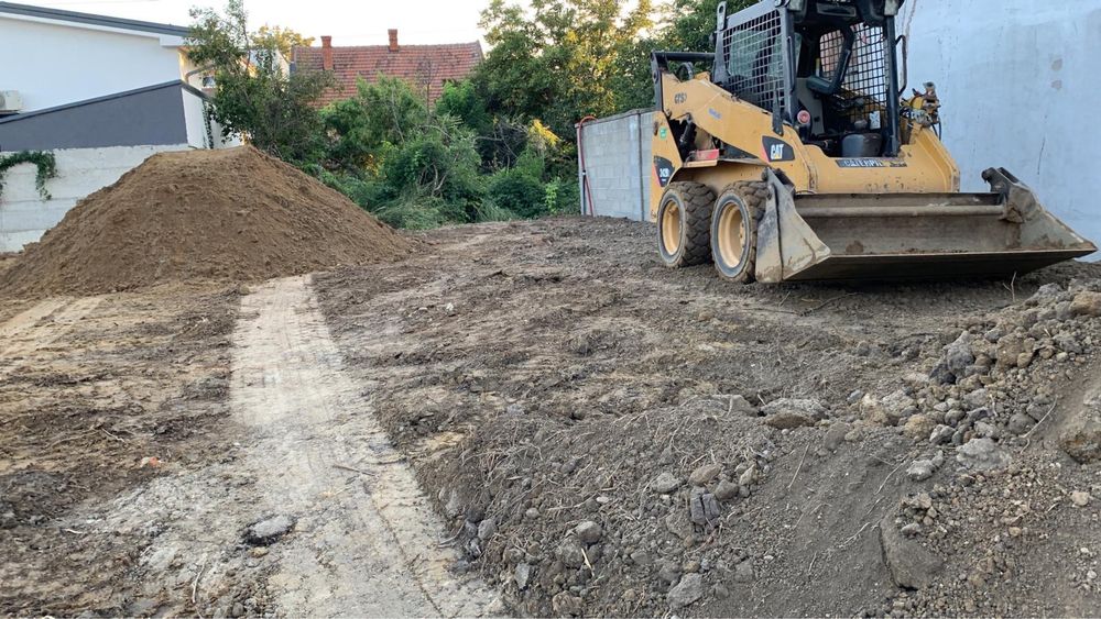 Caterpillar 242b2 miniincarcator bobcat  2010
