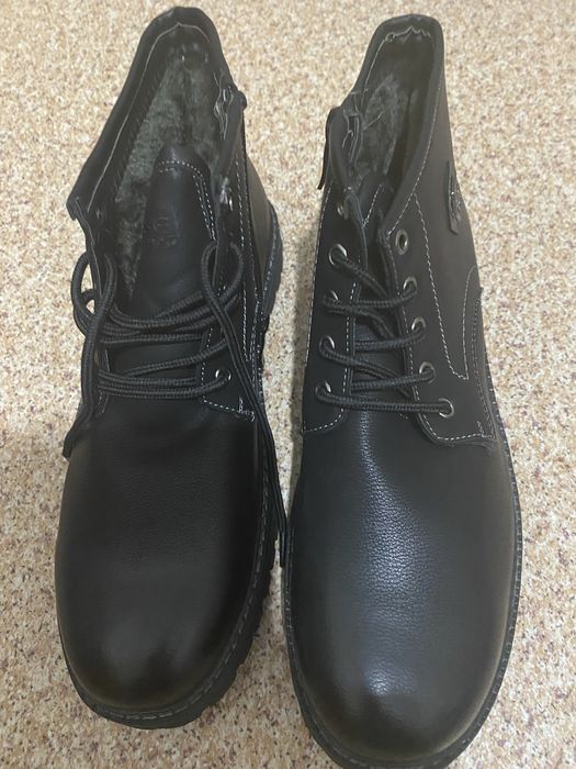 Безторг . Сапоги  новые  мужские  продам .