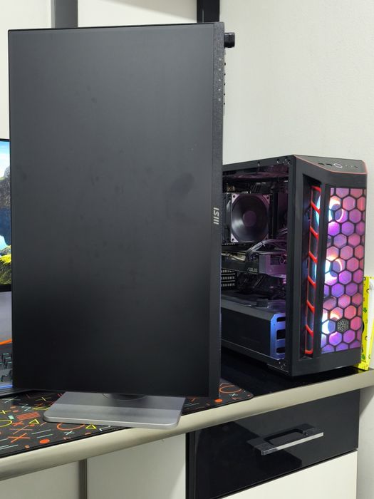 Компьютер продаётся для работы для рендеринга для монтажа