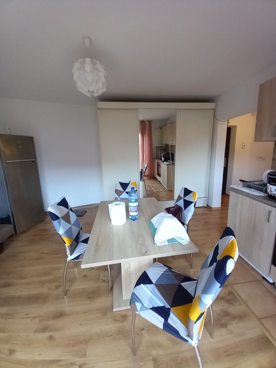 Închiriez apartament cu o camera în Floresti Cluj-Napoca