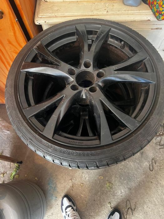 Vand sau schimb jante plus cauciucuri r 18