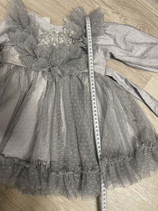 Rochita eleganta fetite 2-3 ani.