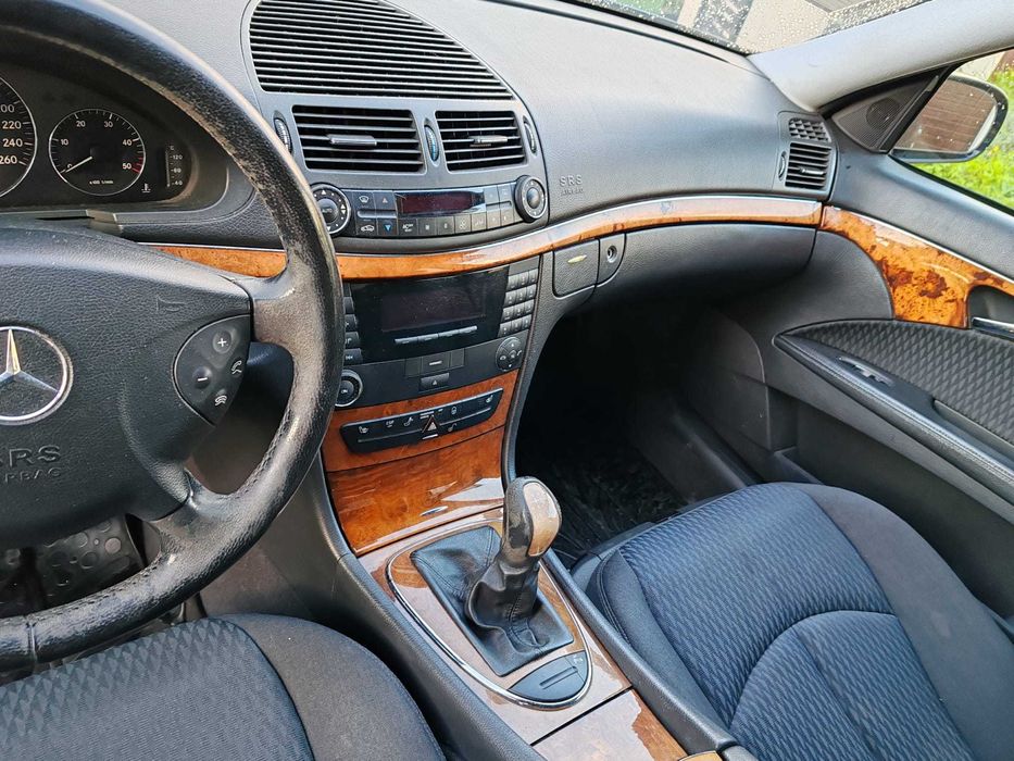 MERCEDES E 220 de vanzare- 2750 Euro