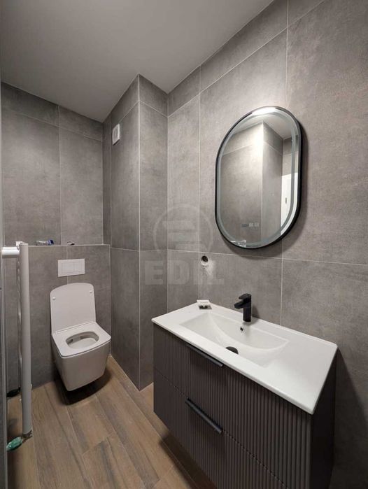 Apartament 3 camere zona Eroilor