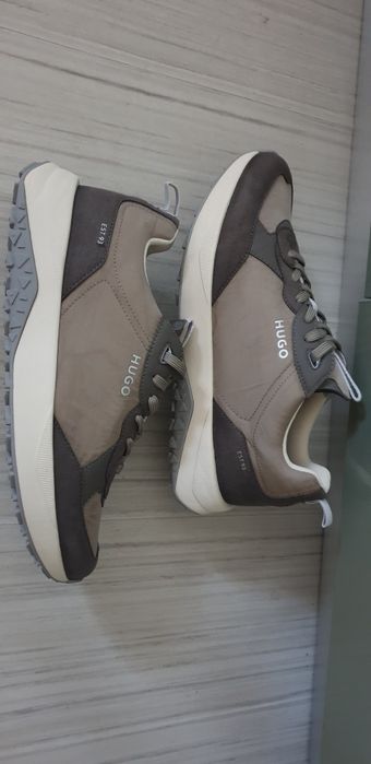 Hugo Boss  43/27.5 - 28см  НОВО! ОРИГИНАЛ! Мъжки Спортно - елегантни!