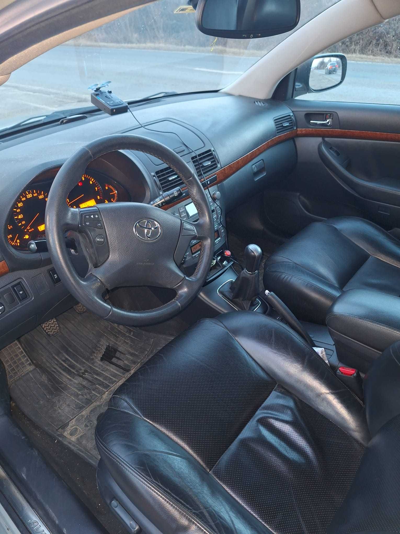 Se vinde Toyota Avensis, 2007, 2.0 benzină, cel  mai fiabil motor!!