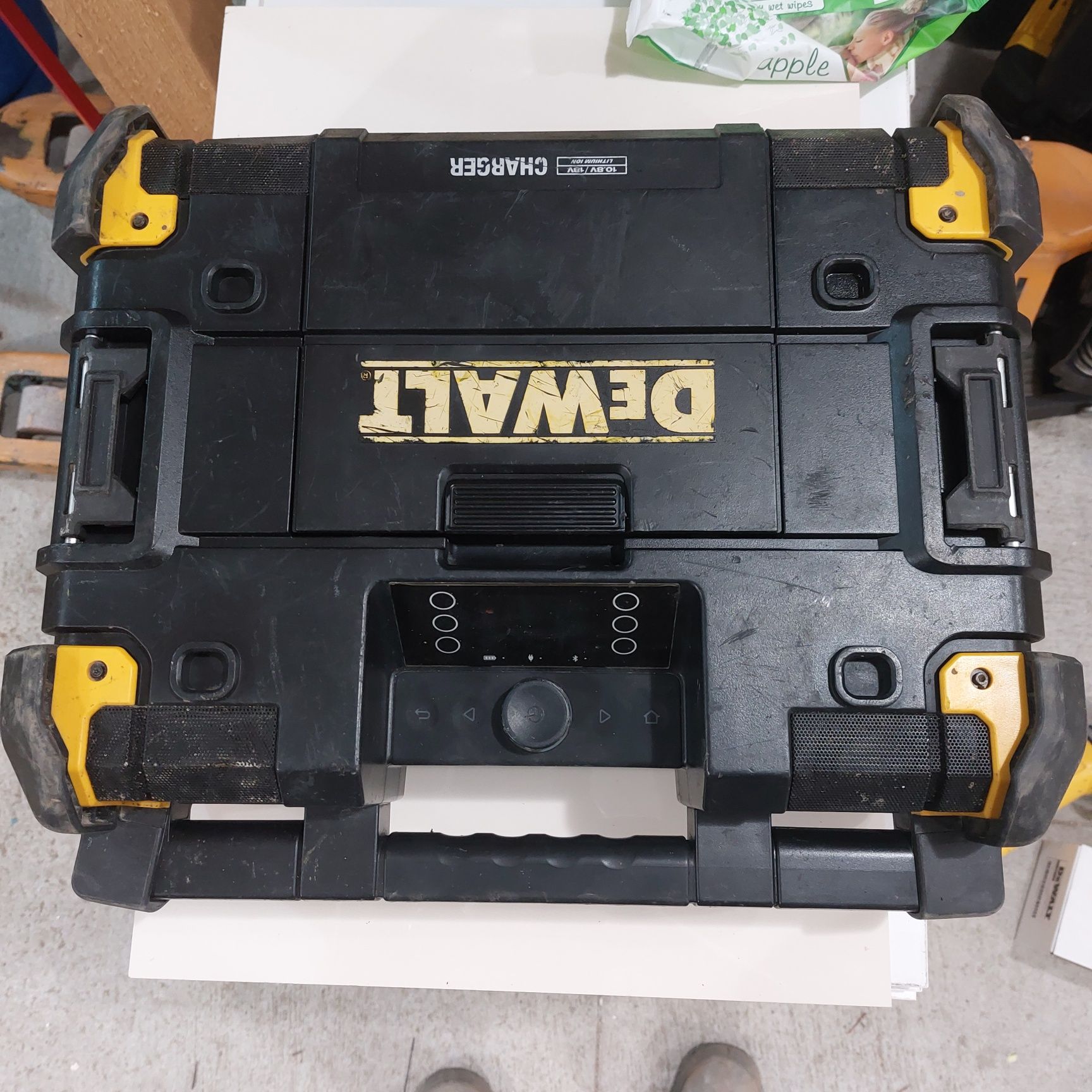 Dewalt DWST1-81079 T-stak радио зарядно Девалт 10,8 14,4 18V