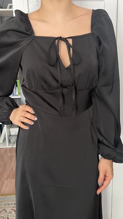 Продам новое платье