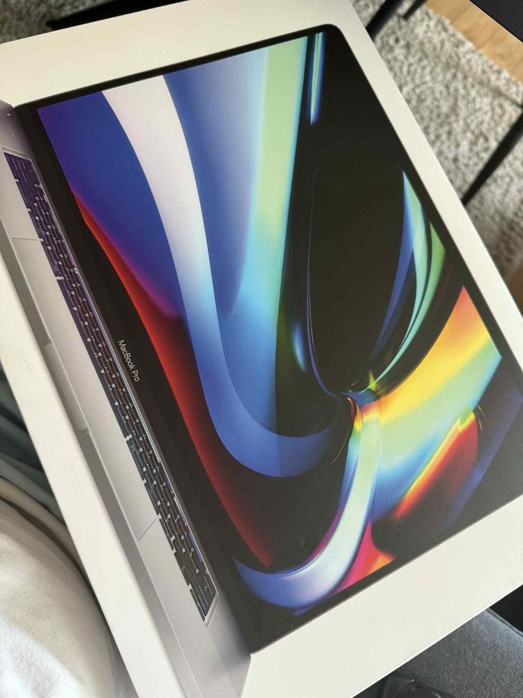 MacBook Pro 16 inch