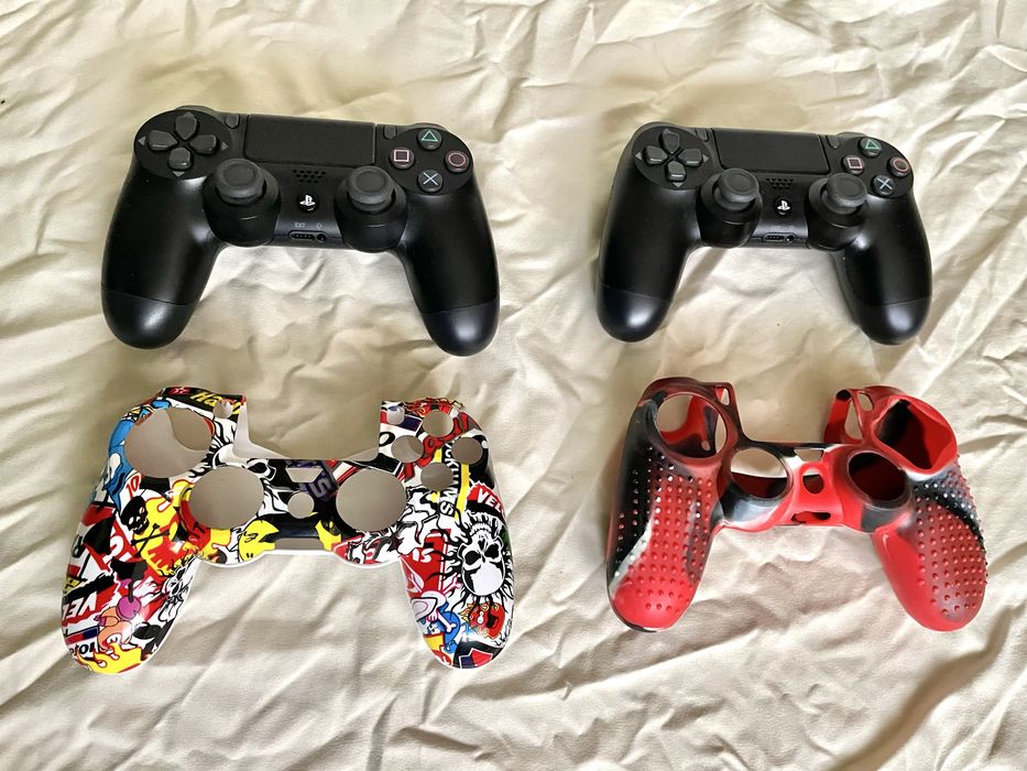 Pachet Consola PS4 PRO 1T