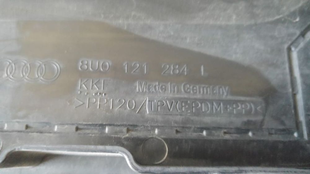 Deflector suport dreapta trager audi q3 8u farcelift 8u0121284l