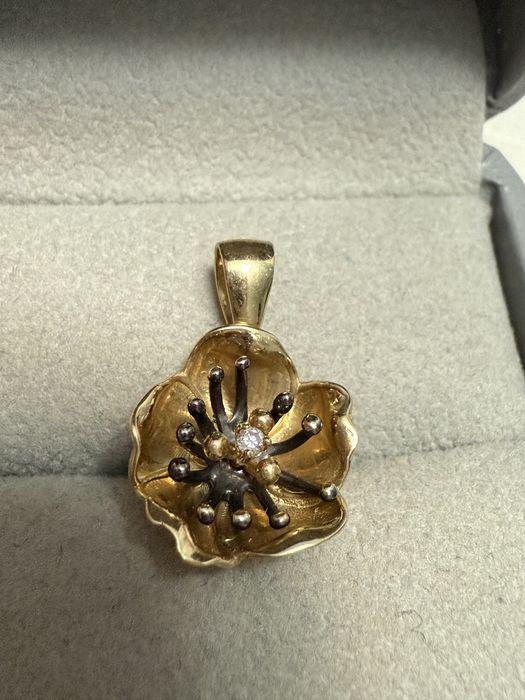 Бриллиантовый кулон