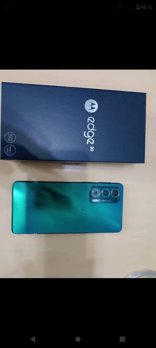 Motorola edge 20