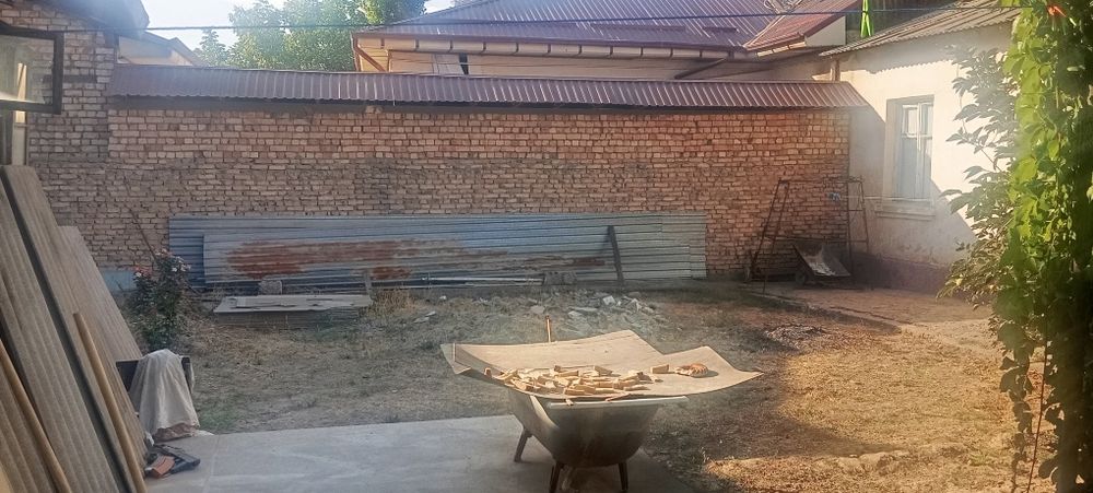 Ттз гулсанам махалада 2.15 сотих участка сотилади