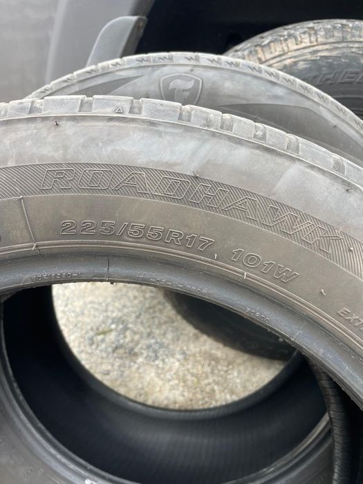 Vând 4 anvelope vara 225 55 17