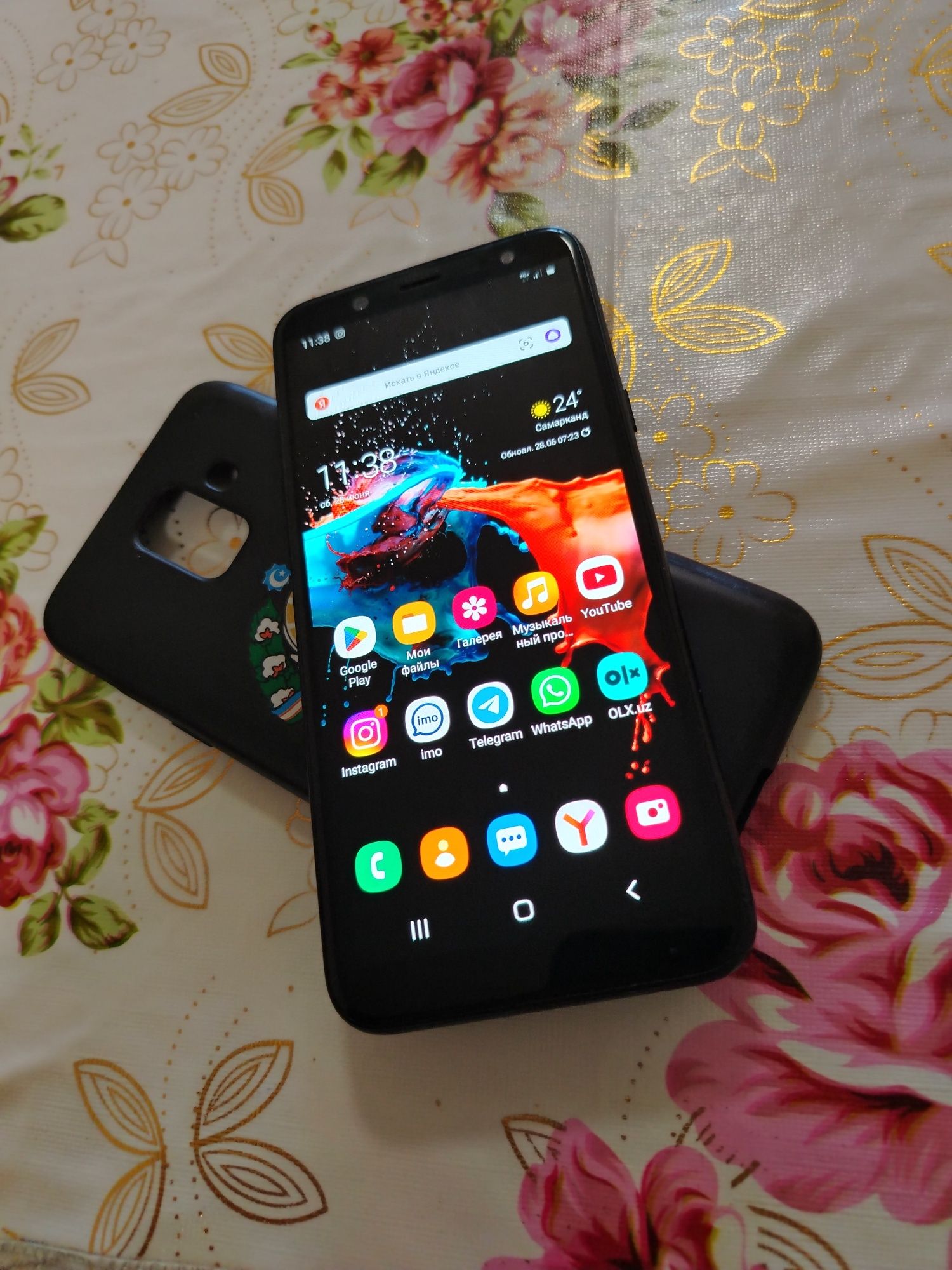 Samsung A6 ruyxatan utgan