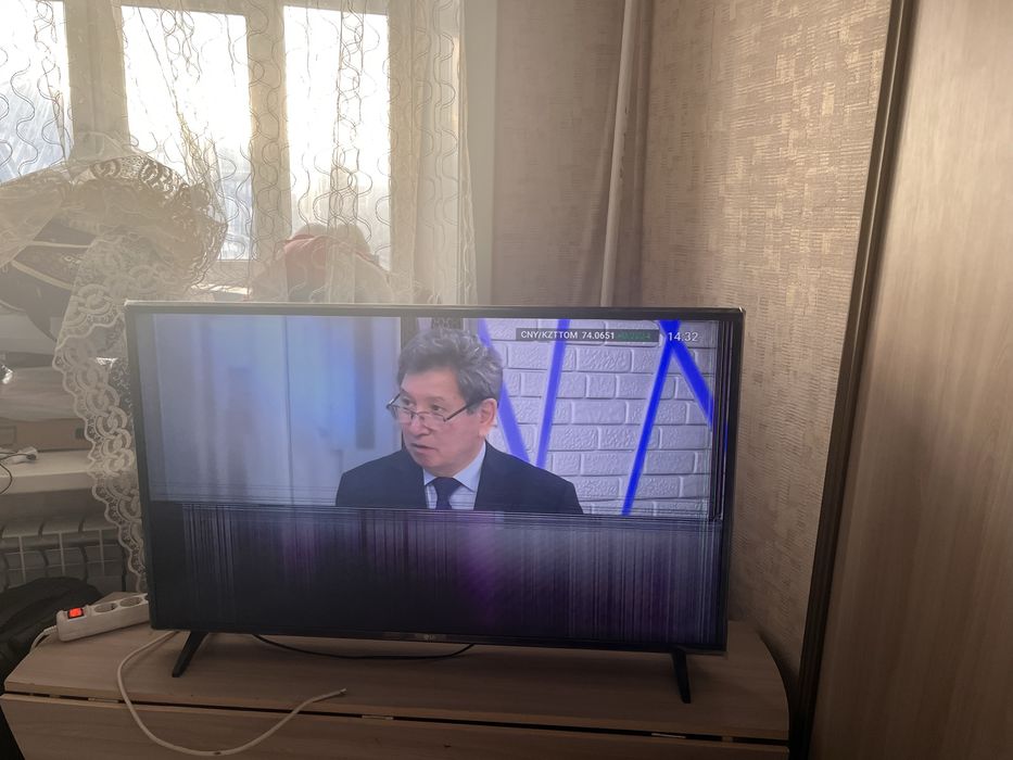 Телевизор LG-43LM5772PLA-б/у