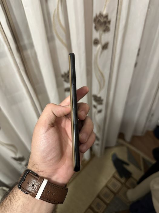 Samsung Galaxy A8 2018 Gold 32GB 4GB RAM NOU Garantie !