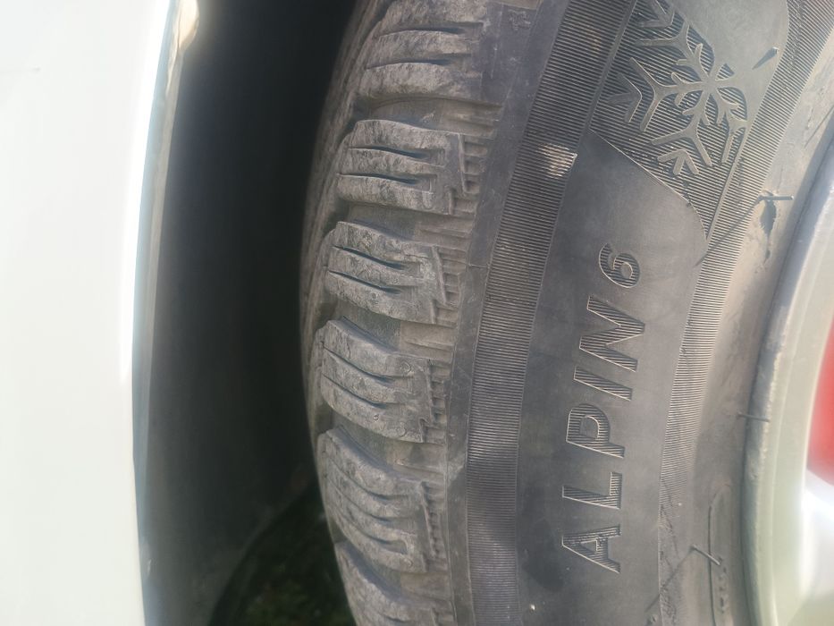 джанти със зимни гуми.