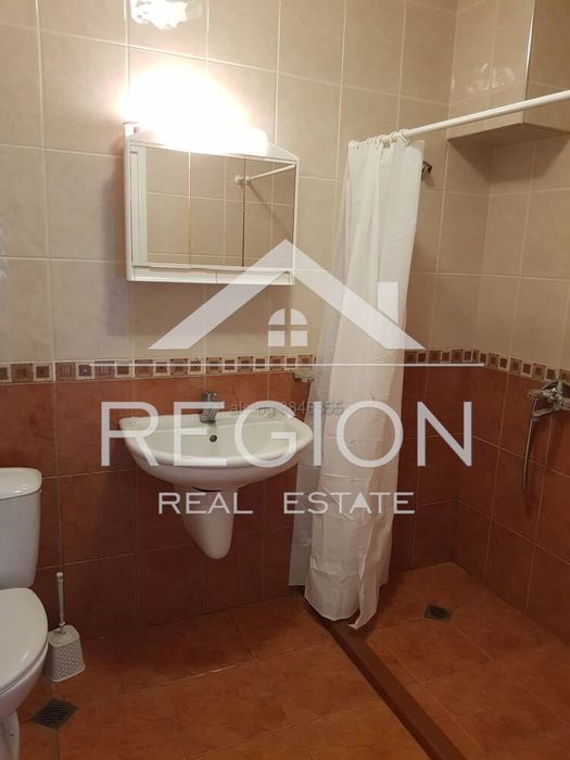 Дава се под наем Двустаен апартамент в Варна, Общината - 75 кв.м за 408 € - Снимка #2