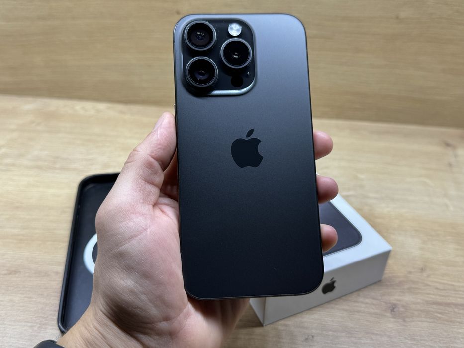 iPhone 15 Pro 256Gb Black titanium 97% battery life
