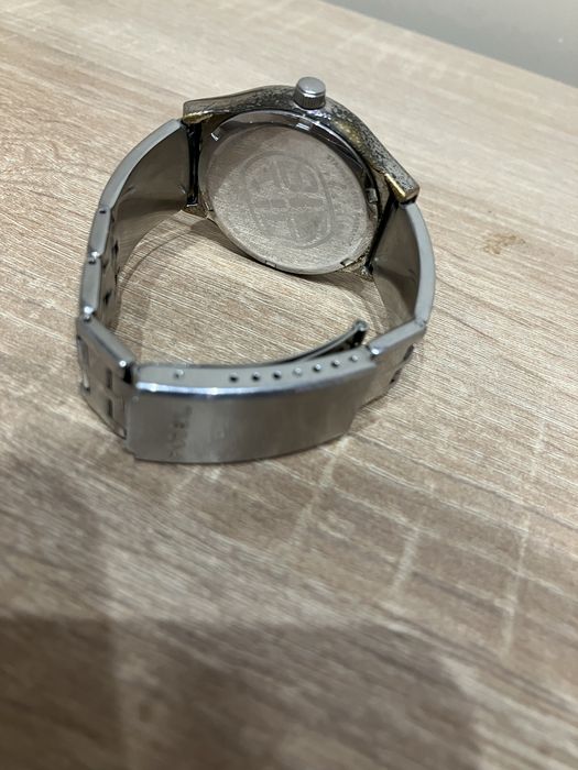 Часовник Fossil Big Tic