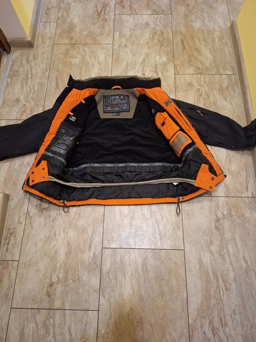 Намалено на 18лв Дамски якета+подаръци